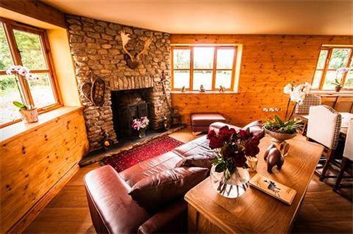 Big Bear Lodge Melverley ภายนอก รูปภาพ